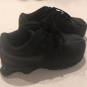 Nike Shox Barely worn Toddler SZ 7 all leather